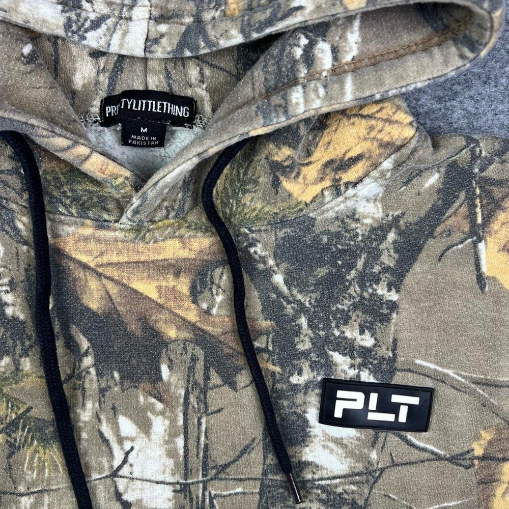 Pretty Little Thing Camo Hoodie Sweatshirt - Picture 2 of 7